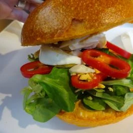 Három Tarka Macska - Pozsonyi út Budapest - Étel/ital