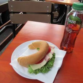 Három Tarka Macska - Pozsonyi út Budapest - Étel/ital