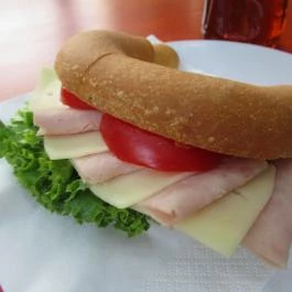 Három Tarka Macska - Pozsonyi út Budapest - Étel/ital