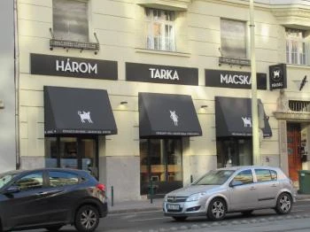 Három Tarka Macska - Margit körút Budapest