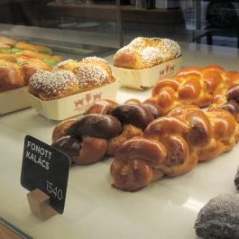 Három Tarka Macska - Margit körút Budapest - Étel/ital