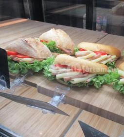 Három Tarka Macska - Teréz körút