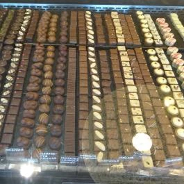 Harrer Csokoládéműhely és Cukrászda Sopron - Étel/ital