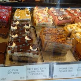 Harrer Csokoládéműhely és Cukrászda Sopron - Étel/ital