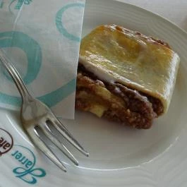 Harrer Csokoládéműhely és Cukrászda Sopron - Étel/ital