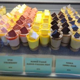 Harrer Csokoládéműhely és Cukrászda Sopron - Étel/ital