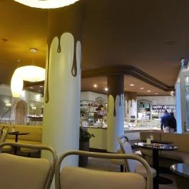 Harrer Cukrászda, Sopron - Belső