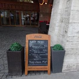 Hattyú Kávézó Budapest - Külső kép