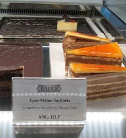 Hauer Cukrászda & Kávéház - Corvin sétány
