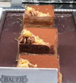 Hauer Cukrászda & Kávéház - Corvin sétány