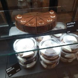 Hearty Vegan Cakes Budapest - Étel/ital