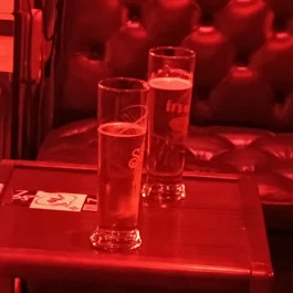 Heavy , Budapest - Étel/ital