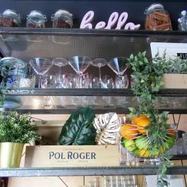 Hello Buda Budapest - Belső