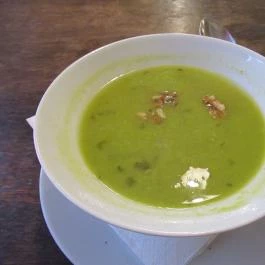 HellóAnyu! Budapest - Étel/ital