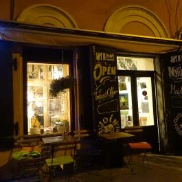 Hét Kávézó Szeged - Külső kép