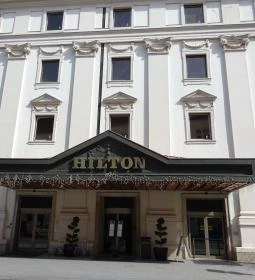 LÁNG Bistro & Grill