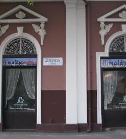 Himalája Vendéglő & Kávézó