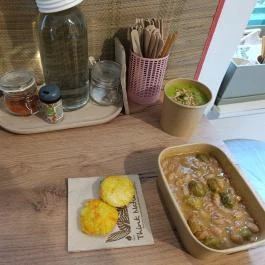 HIPPEACE by Főzelékes Feri, Budapest - Étel/ital