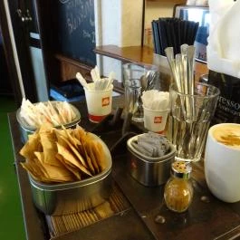 Híradó Kávézó Budapest - Belső