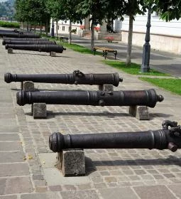 Hadtörténeti Intézet és Múzeum