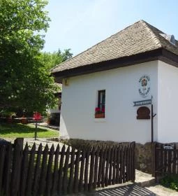 Hollókői Postamúzeum