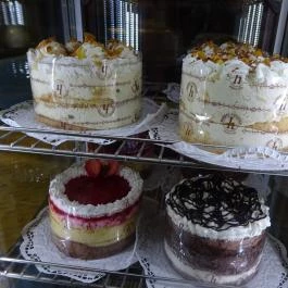 Hollósy Cukrászat Budaörs - Étel/ital