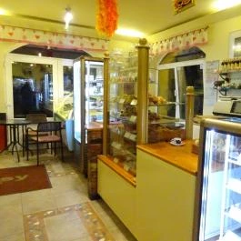 Hollósy Cukrászat Budaörs - Belső