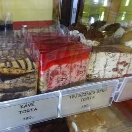Hollósy Cukrászat Budaörs - Étel/ital