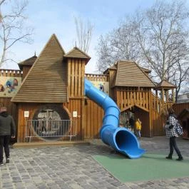 Holnemvolt Vár Budapest - Egyéb