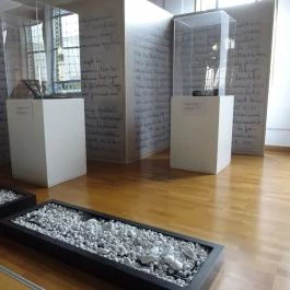 Holokauszt Emlékközpont Budapest - Egyéb