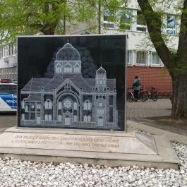 Holokauszt-emlékmű, Makó - Egyéb