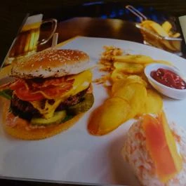 Home Field Gastro Pub Budapest - Étlap/itallap