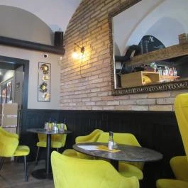 Honey Budapest - Egyéb