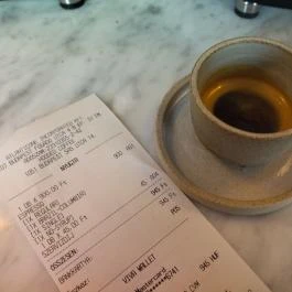 Hooded Coffee Budapest - Étel/ital