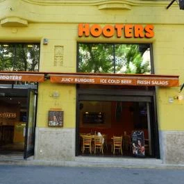 Hooters Budapest Budapest - Külső kép