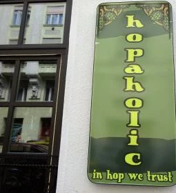 Hopaholic Pub