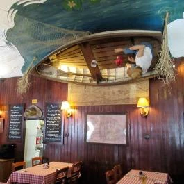 Horgásztanya Étterem Budapest - Belső