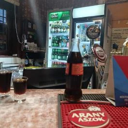 Hörpintő Söröző Budapest - Étel/ital