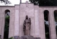 Hősök emlékműve Etyek