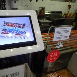 Hot Dog Cold Beer Budapest - Étel/ital