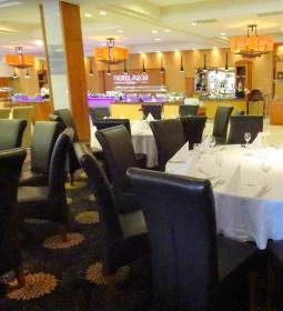 Hotel Azúr - Korinthos Étterem