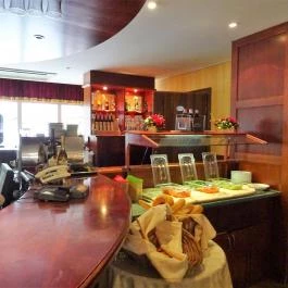 IKON Bar & Restaurant Kazincbarcika - Belső