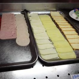 IKON Bar & Restaurant Kazincbarcika - Étel/ital