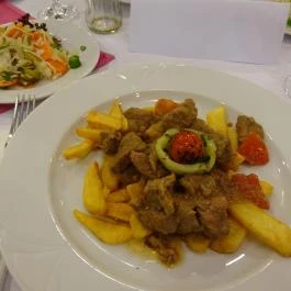 Hotel Hungaria City Center - Fiáker Étterem Budapest - Étel/ital