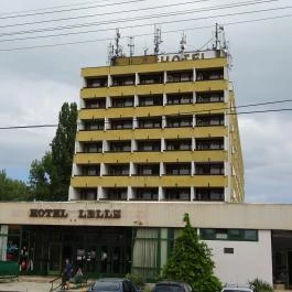 Hotel Lelle Balatonlelle - Külső kép
