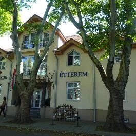 Hotel Platán Székesfehérvár, Székesfehérvár - Külső kép