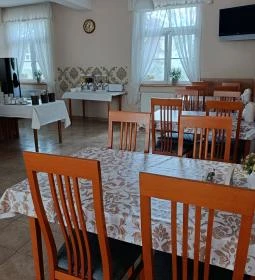 Hotel Platán étterme