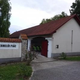 Hotel Szarvaskút Zirc - Környék