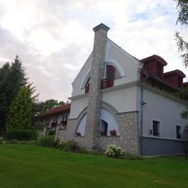 Hotel Szarvaskút Zirc - Külső kép