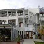 Hotel Yacht Wellness & Business Siófok - Külső kép